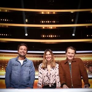 Exclusif - Bertrand Chameroy, Benabar, Hélèna Noguera, lors de l'enregistrement de l'émission "100% Logique", présentée par C.Féraud et diffusée le 18 avril 2026 sur France 2, à Paris, France, le 20 février 2026. © Jack Tribeca/Bestimage