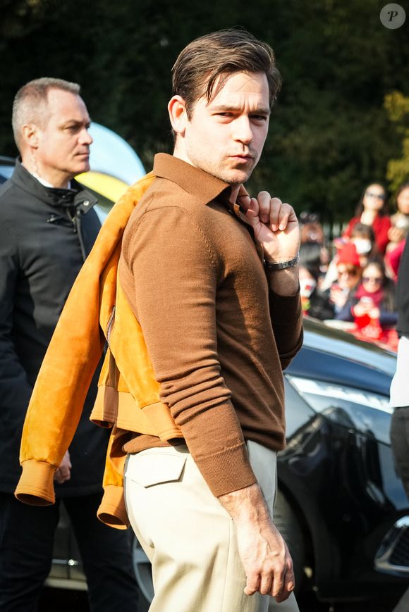 Jason Ralph au Tod’s fashion show pendant la Fashion Week de Milan le 28 février 2025© Lucia Sabatelli/Bestimage