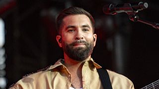 Après avoir quitté l'Essonne pour le Sud-Ouest, Kendji Girac de retour dans ce petit village de 1200 habitants cher à son grand-père