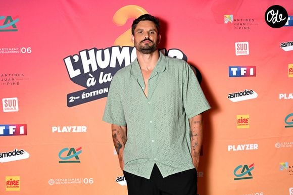 Exclusif - Florent Manaudou au photocall lors de l'enregistrement de l'émission "L'humour à la plage" pour la 2eme édition du festival de Juan les Pins à la pinède Gould le 27 juin 2025. © Bruno Bebert / Bestimage