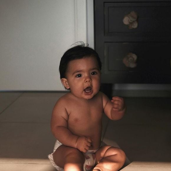 Il y a quelques mois, la fille du footballeur Frank Leboeuf et son époux avaient déjà indiqué avoir fait un "break" après de nombreuses tensions au sein de leur couple.

Le petit Elon sur Instagram.