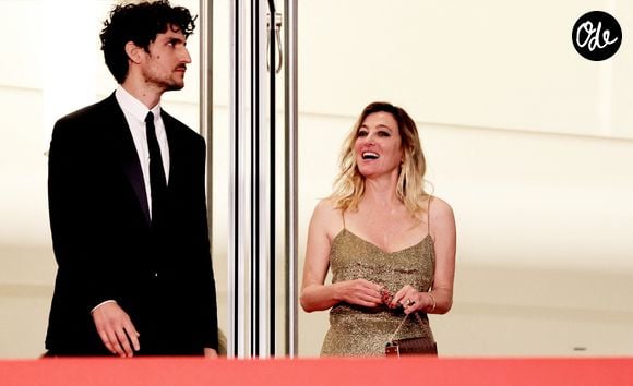 Louis Garrel, Valeria Bruni Tedeschi - Descente des marches du film « Les Amandiers (Forever Young) » lors du 75e Festival international du film de Cannes, le 22 mai 2022/
© Dominique Jacovides / Bestimage