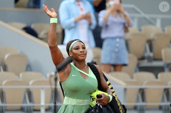 Cette reprise d'activité fait écho à celle de sa sœur aînée Venus Williams, qui était revenue à la compétition en 2025 à l'âge de 45 ans.  

Serena Williams battue par E.Rybakina en 8ème de finale lors des internationaux de France de Tennis de Roland Garros. © Dominique Jacovides/Bestimage