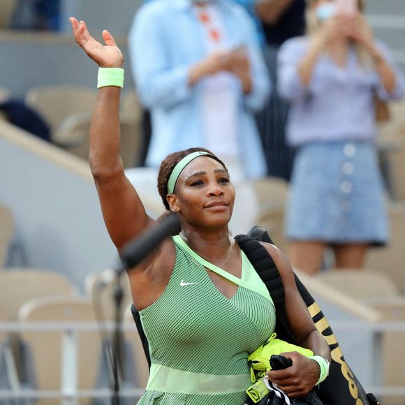 Cette reprise d'activité fait écho à celle de sa sœur aînée Venus Williams, qui était revenue à la compétition en 2025 à l'âge de 45 ans.  

Serena Williams battue par E.Rybakina en 8ème de finale lors des internationaux de France de Tennis de Roland Garros. © Dominique Jacovides/Bestimage