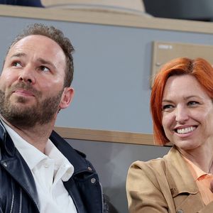 Natasha St-Pier et son compagnon Vincent Bidal dans les tribunes lors des Internationaux de France de tennis de Roland Garros 2024 à Paris, France, le 28 mai 2024. © Jacovides-Moreau/Bestimage