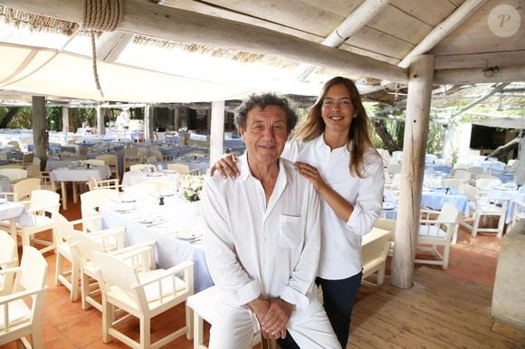 Saint-Tropez vient de perdre un de ses personnages marquants, Nagui et Mélanie  Page ont fait le déplacement pour saluer sa mémoire : Le diaporama -  Purepeople