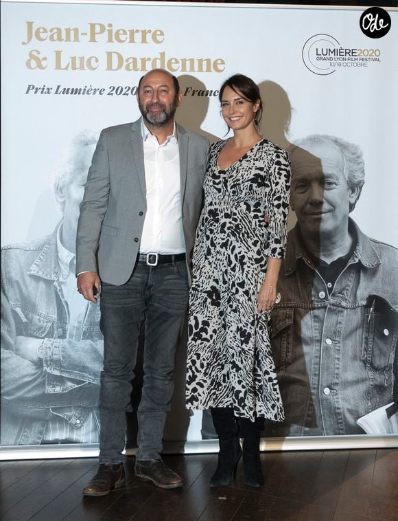 Kad Merad et Julia Vignali, lors de la cérémonie de clôture de la 12e édition du Festival du film Lumière à Lyon, du 10 au 18  octobre 2020. © Sandrine Thesillat / Panoramic / Bestimage