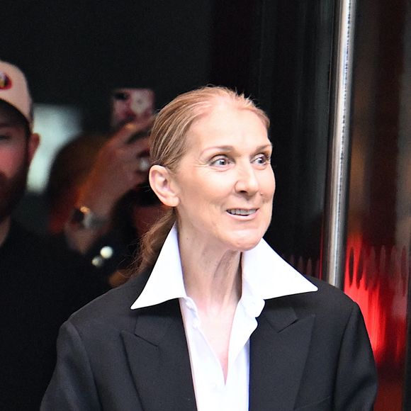Rappelant qu'elle avait remporté le concours en 1998 dans le pays organisateur, la Suisse, qui aura toujours une place "spéciale" dans son coeur
Céline Dion quitte le Royal Monceau pour préparer la cérémonie d’ouverture des Jeux Olympiques (JO 2024) à Paris le 23 juillet 2024. Agence/Bestimage