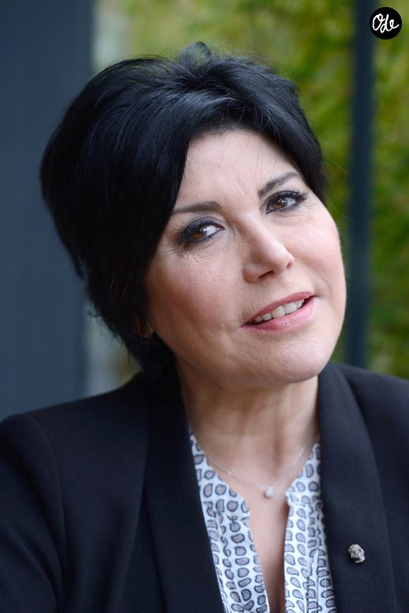 Liane Foly pose pour une séance photo lors du 8e Festival 2 Valenciennes à Valenciennes, en France, le 22 mars 2018. Photo : Aurore Maréchal/ABACAPRESS.COM