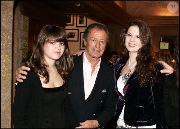 Archives - Philippe Junot et ses deux filles – Soirée du joaillier de Grisogono au Palace à Gstaad, en Suisse