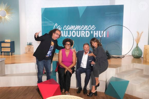 Ce choix a sans doute été facilité par le fait qu'elle fait déjà partie de "France Télévisions", où elle présente "ça commence aujourd'hui" chaque après-midi de la semaine.

Exclusif - Laurent Karila, Amina Yamgnane, Marc Geiger, Faustine Bollaert - - La nouvelle saison de l'émission "ça commence aujourd'hui" sur France 2. Paris © Jack Tribeca / Bestimage