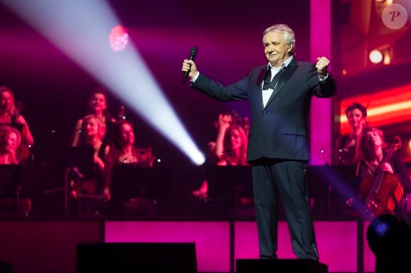 Ce jour-là, la chaîne diffusera en prime time le film live baptisé Michel Sardou : je me souviens d'un adieu

Exclusif - Michel Sardou - Ultime concert de Michel Sardou pour la dernière date de son spectacle "La dernière danse" à la Seine Musicale à Boulogne-Billancourt le 11 avril 2018. Le chanteur a rassemblé plus de 400 000 spectateurs pour une tournée de 82 concerts.  © Pierre Perusseau/Bestimage