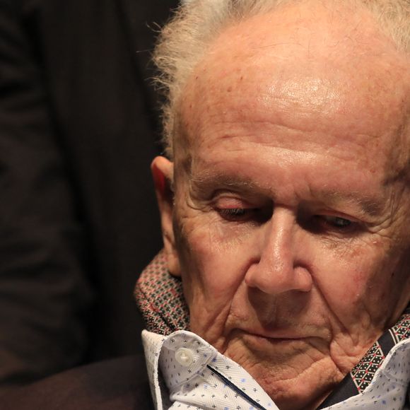 Philipe Bouvard assiste à la projection du documentaire "Les Mille et une vies de Philippe Bouvard" (Paris Première) au théâtre de la Croisette à Cannes, le 30 novembre 2024. © Franz Chavaroche / Bestimage