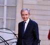 "1 500 mètres carrés de surface intérieure et un jardin presque aussi vaste pour 44 millions d'euros," souligne Glitz, qui précise qu’il s’agit "d'une des transactions immobilières les plus importantes de 2025 à Paris". 

Bernard Arnault arrivant au dîner d'état au palais de l'Elysée à Paris en l'honneur de la visite du roi et de la reine de Belgique en France le 14 octobre 2024.

© Dominique Jacovides / Bestimage