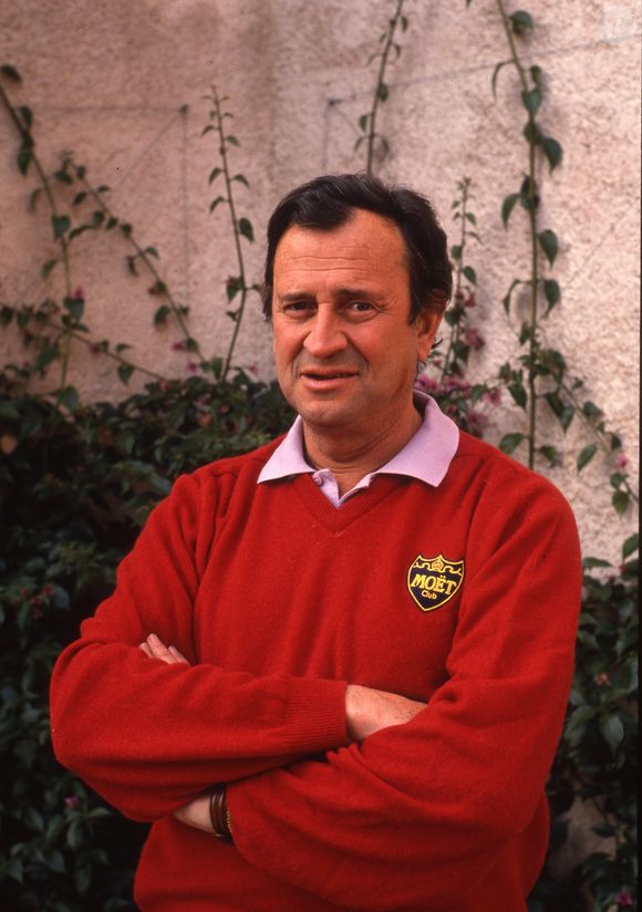 Georges Descrières à son domicile en Provence, en 1989.

Photo : Jean-Claude Woestelandt / Bestimage