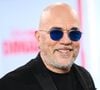 Toutes les places pour le concert organisé par Pascal Obispo ont été vendues.

Pascal Obispo lors de l'enregistrement de l'émission "Vivement dimanche" au studio Rive Gauche, présentée par M. Drucker avec une diffusion sur France 3 le 1er février 2026. © Guillaume Gaffiot/Bestimage