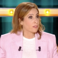 Léa Salamé : En vacances à Arcachon avec son fils Gabriel et son beau-fils, elle s'est fait interpeller par une femme extraordinaire
