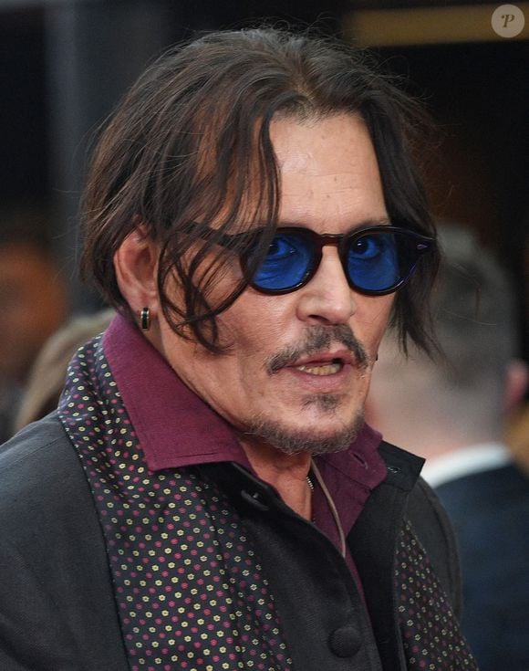 Un choix sûrement motivé par la tranquillité du lieu

Johnny Depp quitte le Curzon Mayfair après avoir assisté à la projection de son nouveau film, à Londres, Royaume-Uni, le 9 juillet 2025. La star de Pirates des Caraïbes a été vue dans une tenue élégante et soignée alors qu'il sortait du Curzon Cinema à Mayfair après avoir assisté à la projection. Photo by Splash News/ABACAPRESS.COM