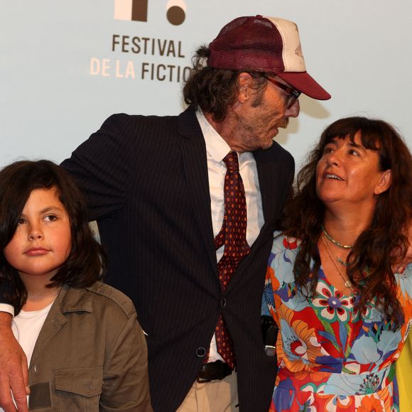 Mère de deux enfants, elle a longtemps vécu avec son ex-compagnon Philippe Rebbot dans un “sépartement”.

Romane Bohringer, Philippe Rebbot et leurs enfants Raoul et Rose à la projection des trois premiers épisodes de la fiction "L’amour flou" lors de la 23ème édition du Festival de la Fiction tv de la Rochelle 2021 à La Rochelle, France, le 15 septembre 2021.

© Jean-Marc Lhomer/Bestimage