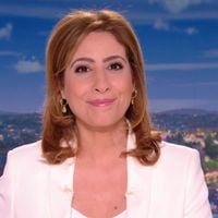 Léa Salamé en coulisses du journal de 20h de France 2 : ses petits rituels avant de passer à l'antenne