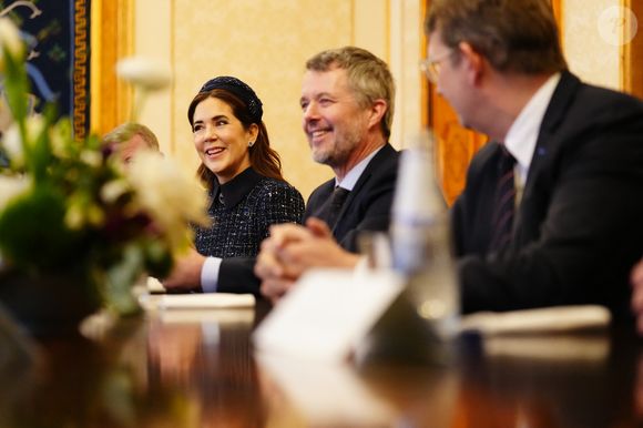 Le roi Frederik X et la reine Mary sont reçus par le président de l'Estonie et son épouse lors d'un accueil officiel sur la place de l'hôtel de ville à Tallinn, Estonie, le mardi 27 janvier 2026. Photo par Ida Marie Odgaard/Scanpix