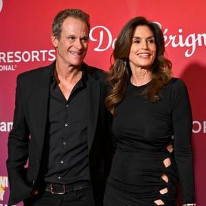 Le 14 février 2026, à Las Vegas, l’homme d’affaires Rande Gerber et le mannequin, actrice et personnalité de la télévision Cindy Crawford ont assisté au traditionnel gala caritatif "Keep Memory Alive Power of Love" à Las Vegas.

© David Becker/ZUMA Press Wire / Bestimage