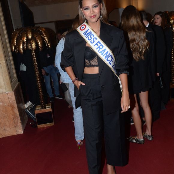 Indira Ampiot (Miss France 2023) lors du "Etam Show 2023" au club "Le Palace" lors de la Fashion Week de Paris (PFW), le 26 septembre 2023.
© Rachid Bellak/Bestimage