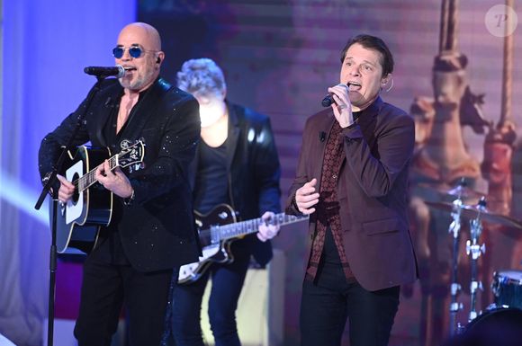 Exclusif - Pascal Obispo et Bénabar lors de l'enregistrement de l'émission "Vivement dimanche" au studio Rive Gauche, présentée par M. Drucker avec une diffusion sur France 3 le 1er février 2026. © Guillaume Gaffiot/Bestimage