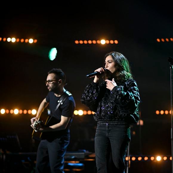 Exclusif - Olivia Ruiz sur scène lors du concert "Leurs voix pour l'espoir" diffusé le 5 juillet en prime sur C8, à l'Olympia à Paris le 11 mars 2024.
© Perusseau / Bellak / Bestimage