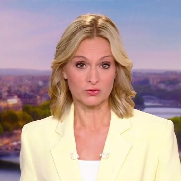 D’ordinaire souriante et pleine d’assurance, Audrey Crespo-Mara a cette fois laissé transparaître sa douleur personnelle...

Audrey Crespo-Mara fait ses adieux au 20h en pleurs sur TF1, avec un bel hommage à son défunt mari Thierry Ardisson.