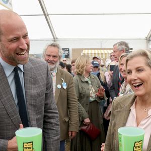 Le prince William et Sophie Rhys-Jones - Le prince de Galles, connu sous le nom de duc de Cornouailles lorsqu'il est en Cornouailles, et la duchesse d'Édimbourg dégustent du cidre local lors d'une visite au pavillon de l'alimentation et de l'agriculture pendant le Royal Cornwall Show au Royal Cornwall Showground, Whitecross, Wadebridge. Vendredi 6 juin 2025. Photo by Chris Jackson/PA Wire/ABACAPRESS.COM