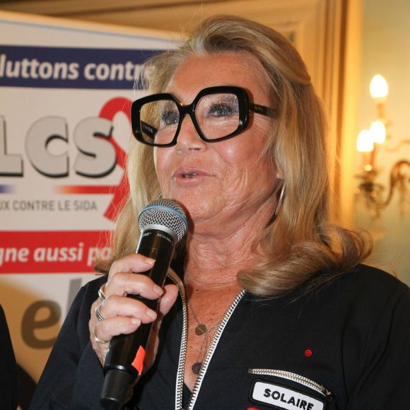 Exclusif - Sheila à la soirée des trente ans de l’association des élus locaux contre le sida (ELCS) à la mairie du 20ème arrondissement de Paris le 12 juin 2025.

© Philippe Baldini / Bestimage