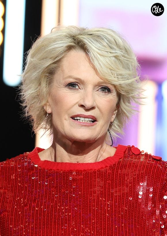 Sophie Davant - Les personnalités se mobilisent lors de la 37ème édition du Téléthon sur le plateau de France 2, avec pour parrain Vianney. Cette année, 80,6 millions de dons ont été promis. Le 9 décembre 2023. 
© Coadic Guirec / Bestimage