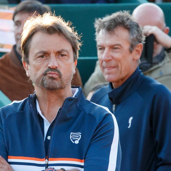 "Et à chaque fois ils critiquent le tennis féminin en disant qu'on n'a pas de résultat, mais pour une fois qu'on a une française qui joue en premier match, il y avait personne"

Match Exhibition - Henri Leconte et Mats Wilander lors de la cérémonie d'ouverture du Tournoi de Tennis ATP Challanger 175, le 11 mai 2025, à la Villa Primerose de Bordeaux. © Jean-Marc Lhomer/Bestimage