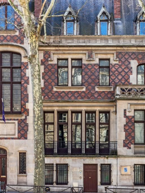 Guillaume Canet et Gilles Lellouche y ont tourné : la ville de Paris met en vente cet hôtel particulier au rabais sur Leboncoin