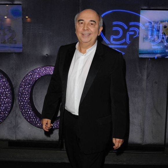 Gérard Jugnot arrivant à l'enregistrement de l'émission spéciale de la Saint-Sylvestre présentée par Arthur pour la chaîne de télévision TF1 et qui s'est tenue au Lido à Paris, France, en décembre 2011. Photo par Alban Wyters/Abaca