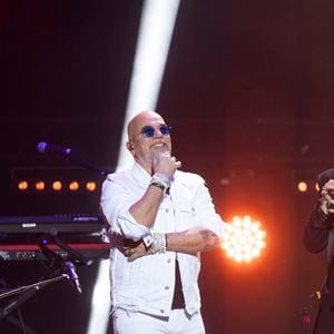 Exclusif - Pascal Obispo sur scène lors du concert "Leurs voix pour l'espoir" diffusé le 5 juillet en prime sur C8, à l'Olympia à Paris le 11 mars 2024.
© Perusseau / Bellak / Bestimage