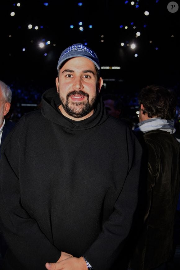 Artus - Célébrités en tribunes lors des demi- finales du tournoi de tennis ATP Masters 1000 de Paris (Paris Rolex Master ) à l'Accor Arena - Palais Omnisports de Paris-Bercy - à Paris, France, le 2 novembre 2024. © Veeren/Bestimage