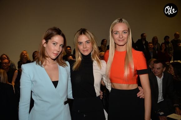 Aujourd'hui, les deux femmes dirigent ensemble cette propriété emblématique de Saint-Émilion

Prisca Courtin Clarins, sa sœur Jenna Courtin Clarins et leur cousine Virginie Courtin Clarins - Célébrités au défilé de mode « Mugler », collection prêt-à-porter automne-hiver 2015/2016, à Paris. Le 7 mars 2015. Veeren -Christophe Clovis / Bestimage