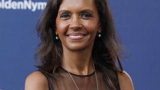 Karine Le Marchand : Grâce à sa fille Alya (23 ans), elle a pu retrouver la trace d'un membre de sa famille