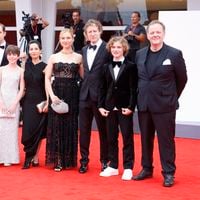 Malgré une grande perte de poids, cet acteur français veut passer sous la barre des 100 kg :  "Je pèse encore 120 kg"