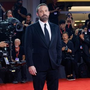 Ben Affleck à la première du film "Company" lors du 83ème Festival International du Film de Venise (Mostra) le 8 septembre 2026 © Jasmine Aissaoui / Bestimage