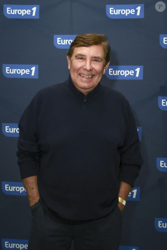 Le format quotidien de la série demandait une forte disponibilité et une organisation contraignante.

Jean-Pierre Foucault, lors de la 500 ème de Culture et Média sur Europe 1 en présence de nombreux invités, à Paris, France, le 23 janvier 2026. © Jack Tribeca/Bestimage