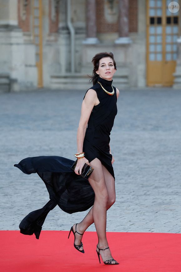Charlotte Gainsbourg - Dîner d'Etat au château de Versailles en l'honneur de la visite officielle du roi et de la reine d'Angleterre en France (20 - 22 septembre 2023). Le 20 septembre 2023. 150 invités triés sur le volet ont été conviés à cette occasion.
© Moreau-Jacovides / Bestimage