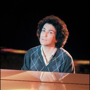 "Je ne l’ai jamais rencontré. C’est dommage, j’aurais adoré !" ajoutait-elle. 

Archive - Michel Berger en plan seréé en 1987 - © Charriau Bestimage