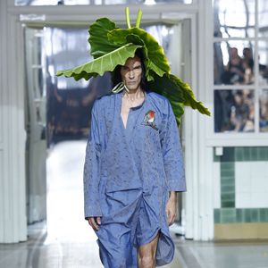 Défilé “Vivienne Westwood” Collection Femme Prêt-à-Porter Printemps/Eté 2027 lors de la Fashion Week de Paris (PFW) le 3 octobre 2026 Agence / Bestimage