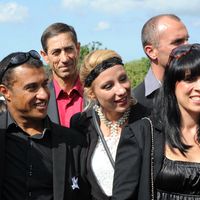 "Obligé de vendre la maison" : Ce couple phare de L'amour est dans le pré face à un choix qui n'est pas simple