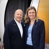 Marc Ladreit de Lacharrière : L'homme d'affaires prend le bus pour une raison honorable...