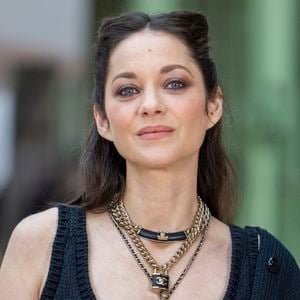 Marion Cotillard au défilé Chanel au Grand Palais, "Collection Haute Couture Printemps/Eté 2025" lors de la Fashion Week de Paris (PFW), le 28 janvier 2025. 

© Olivier Borde / Bestimage