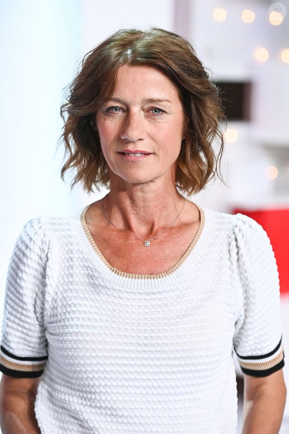 Carole Gaessler - Enregistrement de l'émission Vivement dimanche au studio Gabriel, présentée par M.Drucker et diffusée sur France 3 le 15 octobre 2023.
© Guillaume Gaffiot / Bestimage